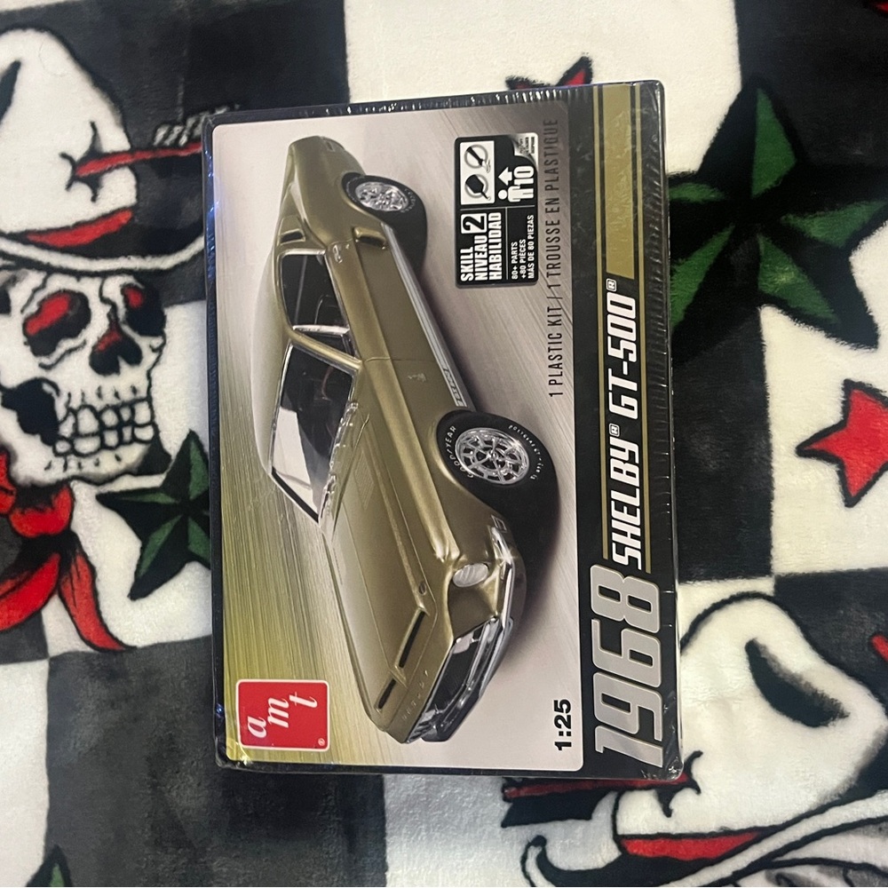 MT Shelby GT-500 Model Kit - Gold